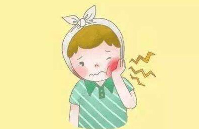 進(jìn)食、遇到冷熱刺激時(shí)產(chǎn)生疼痛